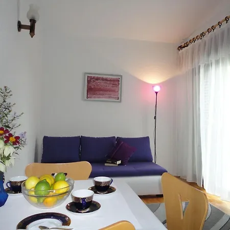 Bozana Apartment *